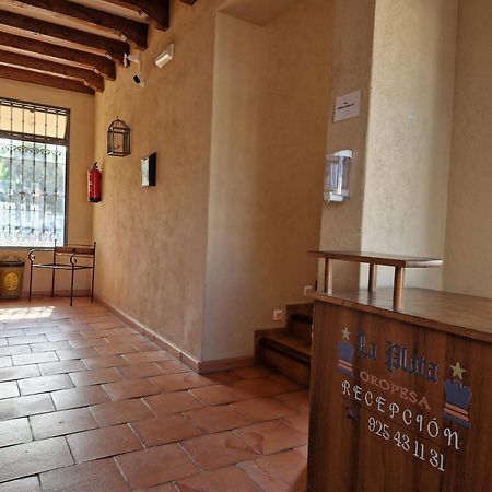 Hostal La Plata Oropesa Eksteriør billede