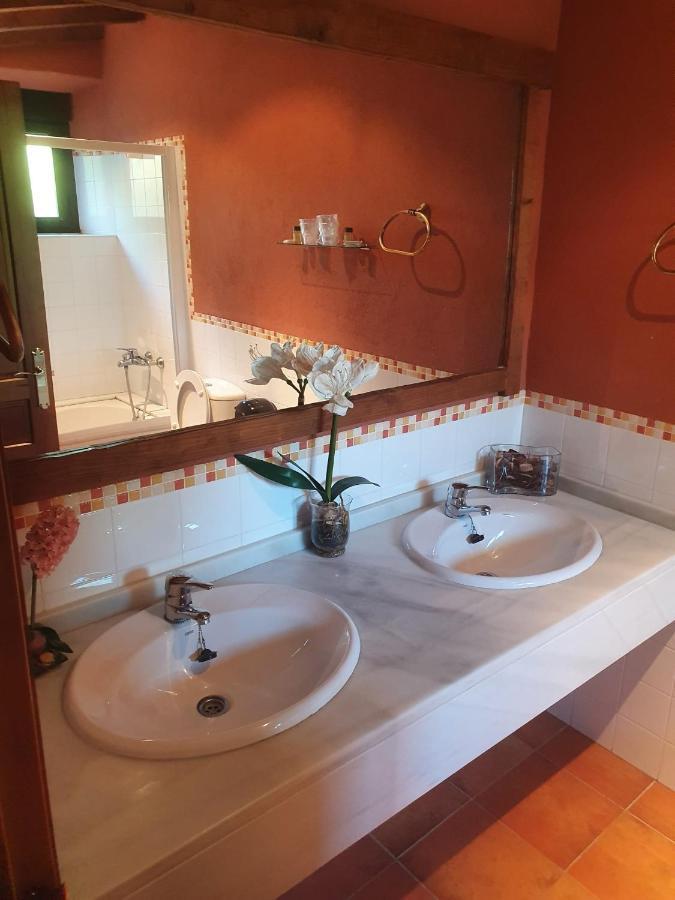 Hostal La Plata Oropesa Eksteriør billede