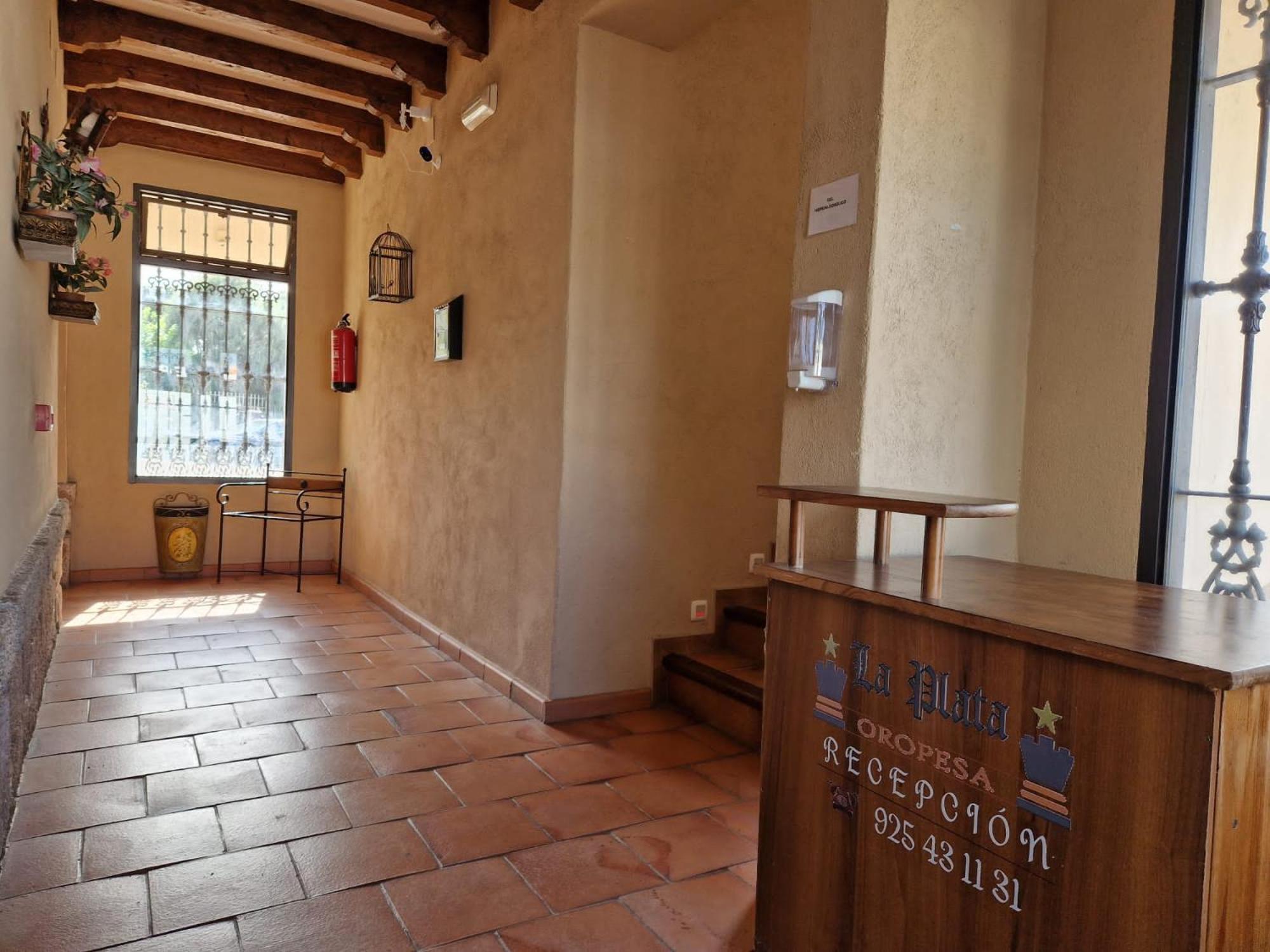 Hostal La Plata Oropesa Eksteriør billede