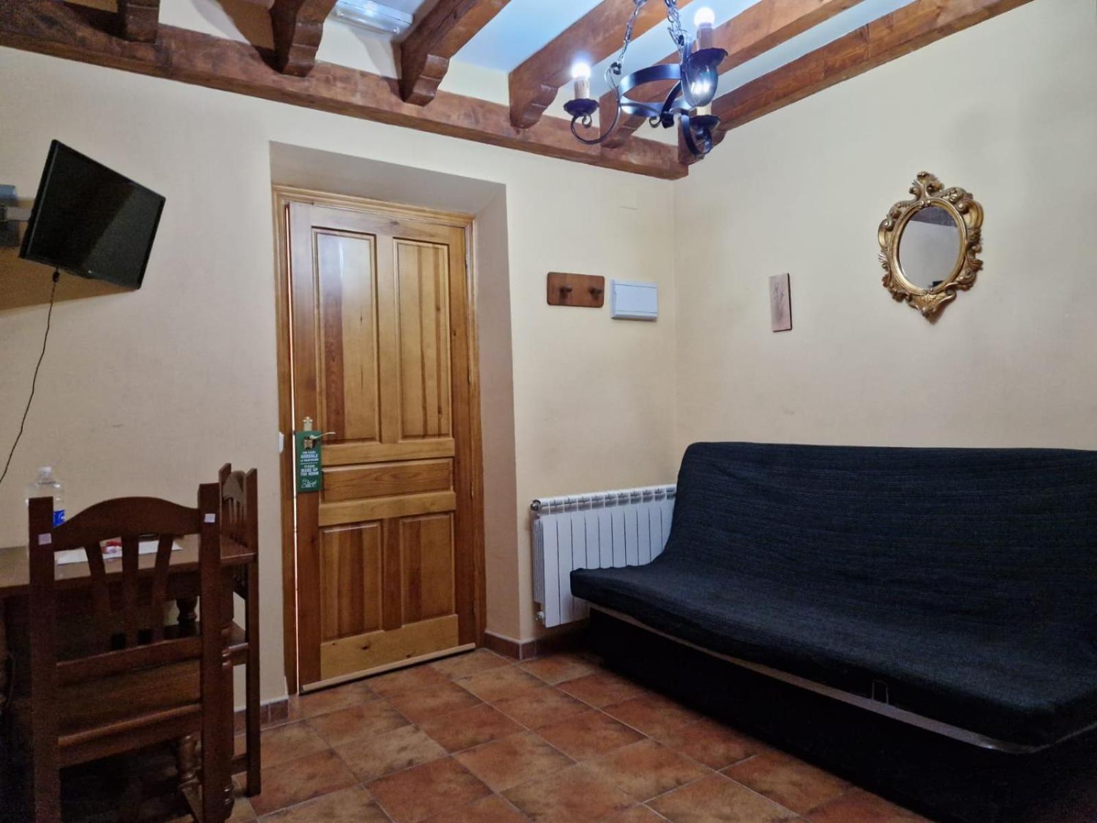 Hostal La Plata Oropesa Eksteriør billede