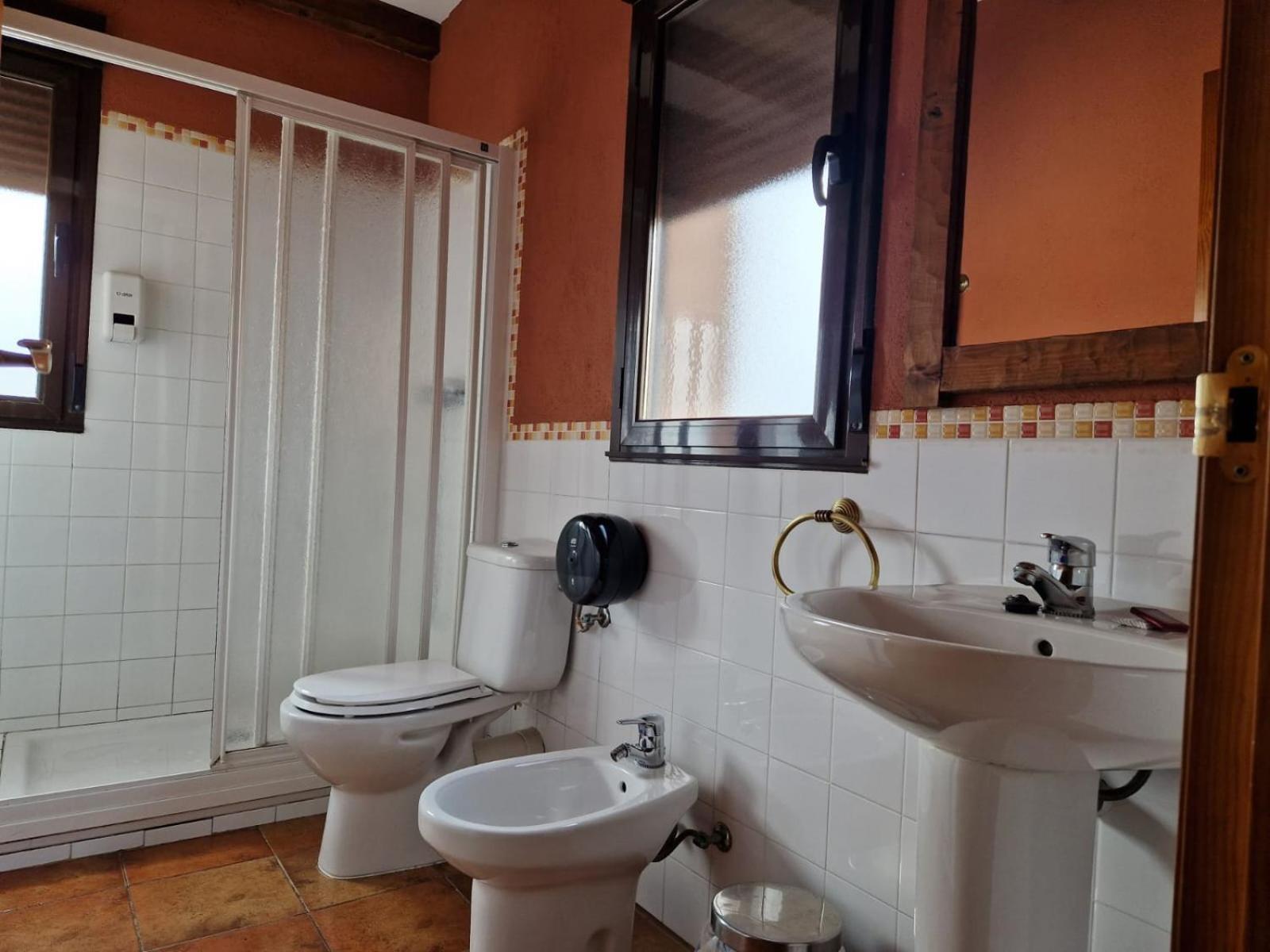 Hostal La Plata Oropesa Eksteriør billede